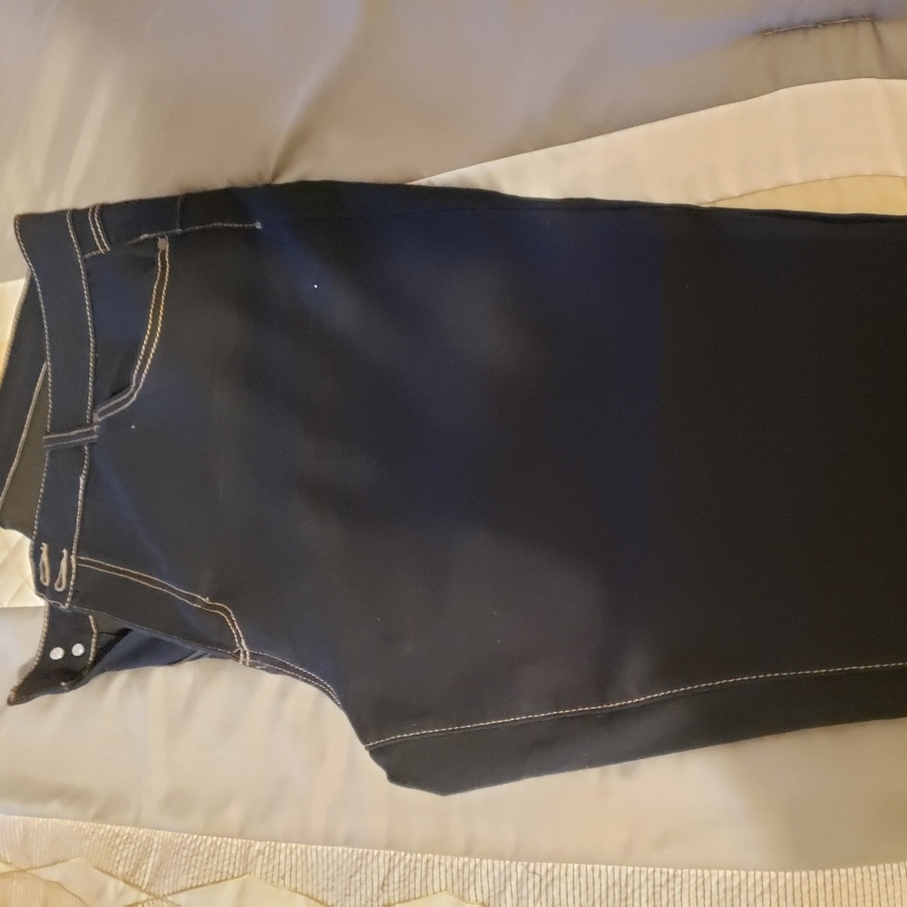 Women's Blue Denim Capris